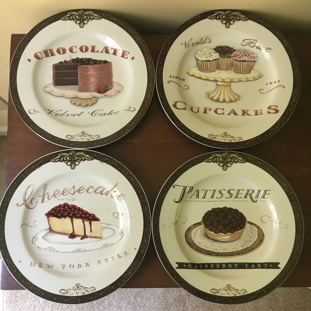 Oneida (set of 4) “SWEETS” Dessert Plates